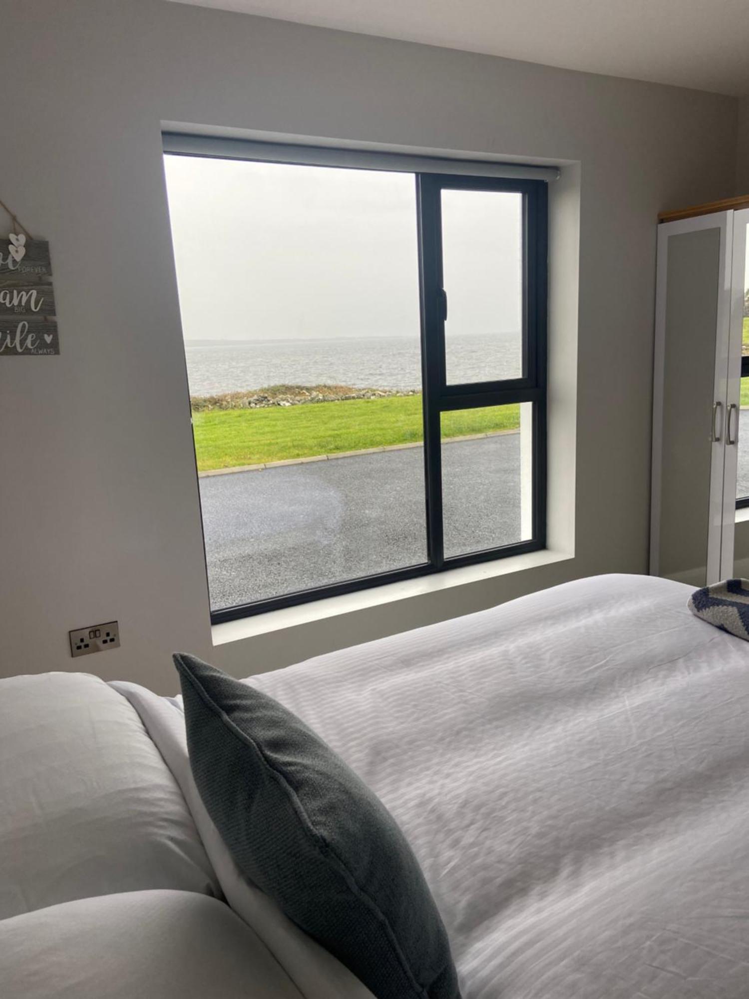 Spectacular Ocean Views & Minutes To Cliffs- Clahane Shore Lodge Liscannor Exterior photo