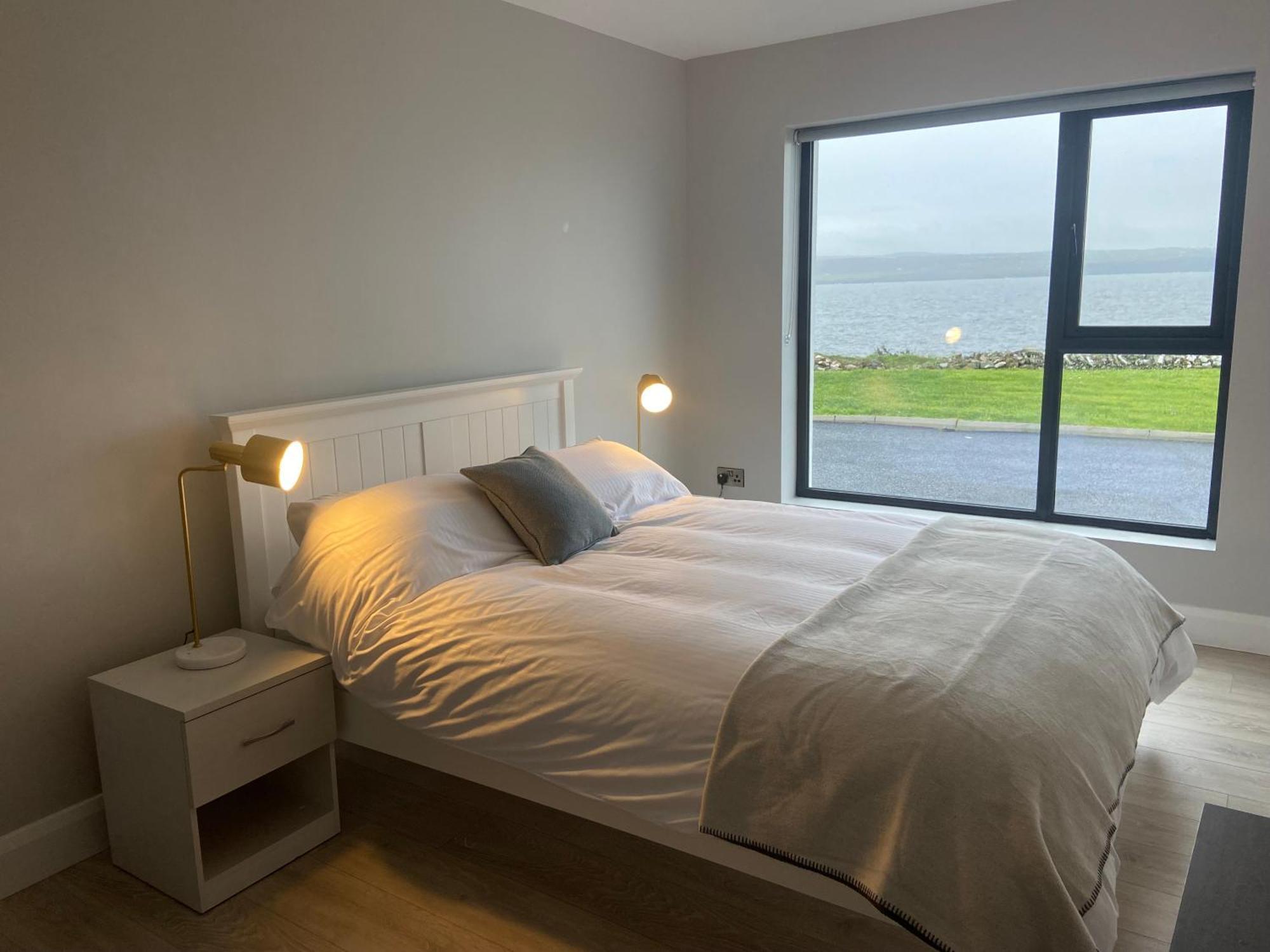 Spectacular Ocean Views & Minutes To Cliffs- Clahane Shore Lodge Liscannor Exterior photo